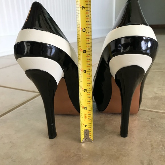 BCBGeneration Pumps - Picture 3 of 7